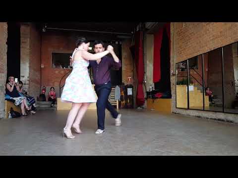 Anna y Giuseppe Tango "Pasional" O. Pugliese