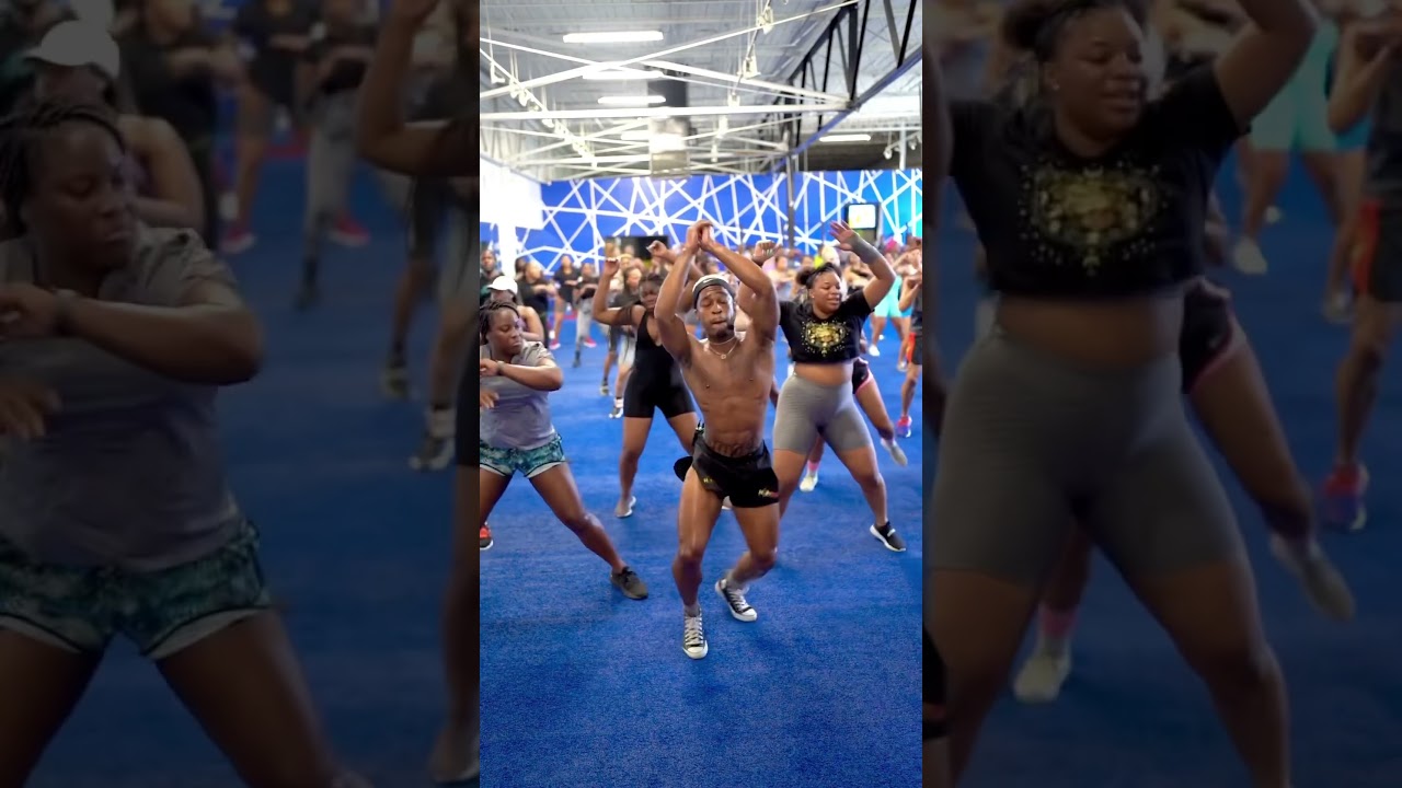 Group fitness workouts are fun! Would you join this class? 🥳🔥 #groupfitness #funworkout