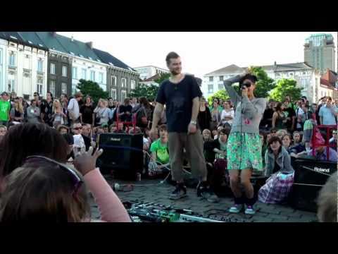 Dub FX ft. Flower Fairy - 'Gingerbread' & 'Future' 29/05/11 Gent Belgium