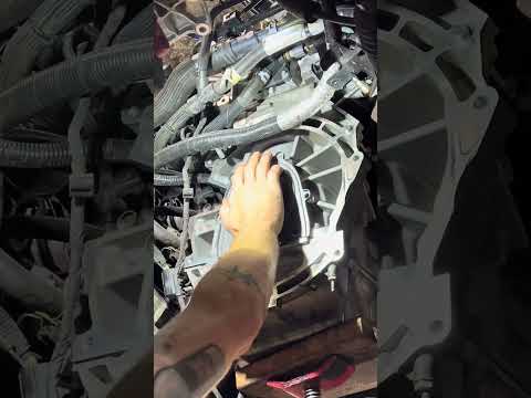 2015 Ford Edge AWD rear main seal installation 2.0 ECO Boost engine. #ford #ecoboost #engine
