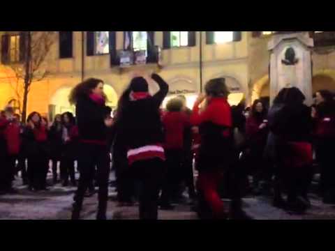One billion rising a Varese