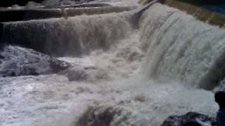 preview picture of video 'El Diquecito Río San Antonio - Cuesta Blanca - ( Nokia N78 )'