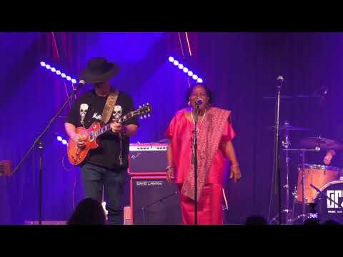 Valerie Andy Watts & Amalia Williams