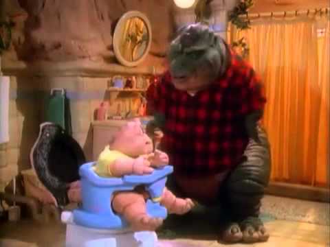 El nene Consentido muerde su cola:: (Latino)