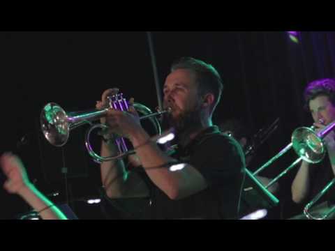 Blaskapelle Gehörsturz - Review