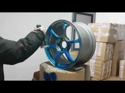 Full Dip Spray on Peel Off Vinyl Paint - Image 2