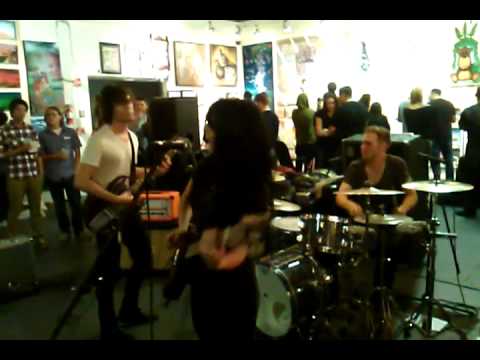 The Second Howl-Madison Ave