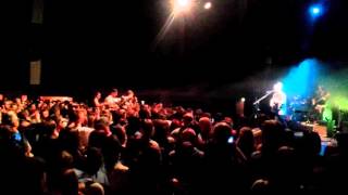 Newton faulkner - Passing Planes Dance off for miniature golf tickets