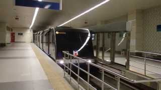 preview picture of video 'フニキュレル カバタシュ駅到着 Kabataş-Taksim Funicular'