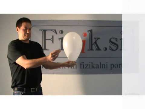 CO2 vs He balloon bang