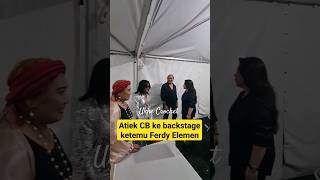 Download lagu Atiek CB ketemu Ferdy Element di Backstage mp3 Download lagu Atiek CB ketemu Ferdy Element di Backstage mp3