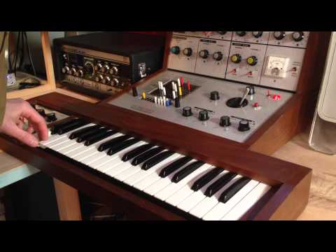 EMS VCS3 with Cricklewood DK 1 keyboard