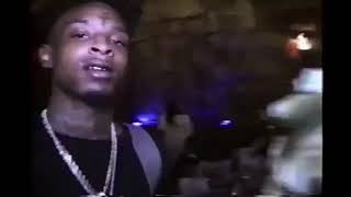 Drake - Sneakin&#39; ft. 21 Savage