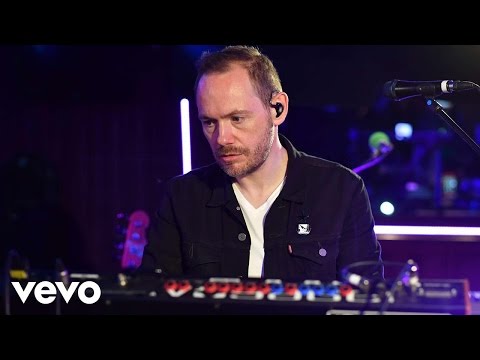 CHVRCHES - This Is What You Came For (Calvin Harris ft. Rihanna cover) in the Live Lounge