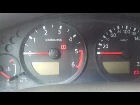 Ponteiros do painel tremendo.