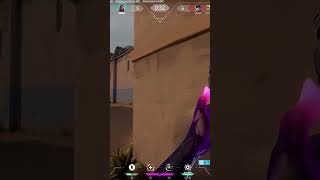 【valorant】1v4でも勝ちます。久々レイナのクリッピ〜www #shorts #playvalorant
