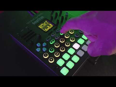 SmplTrek - 1st Beat / Arrangement