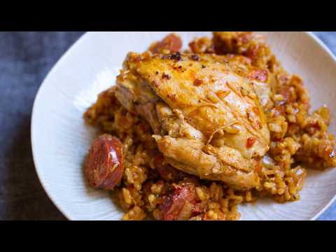 Spanish-Style Chicken & Chorizo Rice 🇪🇸 (One-Pan Recipe)
