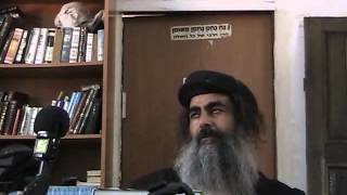 הרב שלום סבג -  - האדם בעולמו