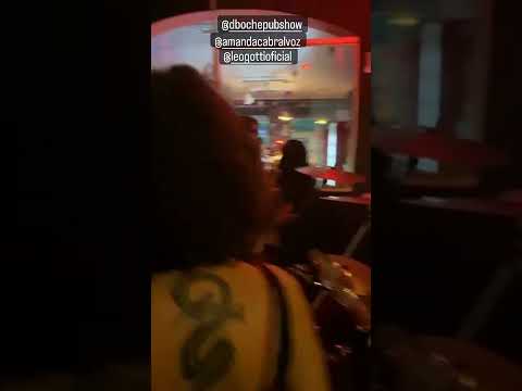 Amanda Cabral e banda (Uberlândia) - Dboche