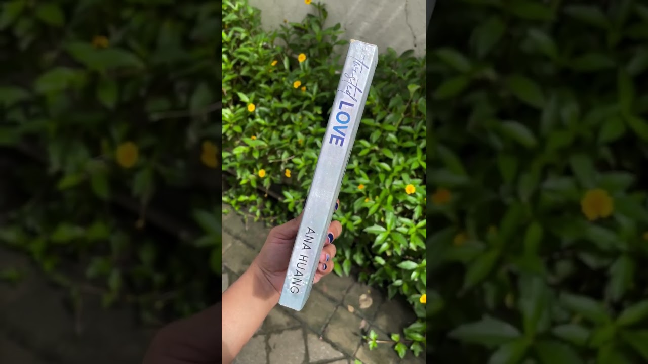 Salinan Asli vs Salinan Bajakan 😂 #anotasi #buku #cuplikanbuku #pecintabuku #booktubetbr #booktok