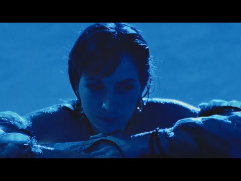 Coline Rio - Ton Nom (Official Music Video)