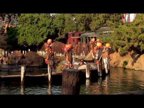 2022 Knott's Spooky Farm / Knott's Scary Farm: Timber Mountain Log Ride Halloween theming 10/6/22