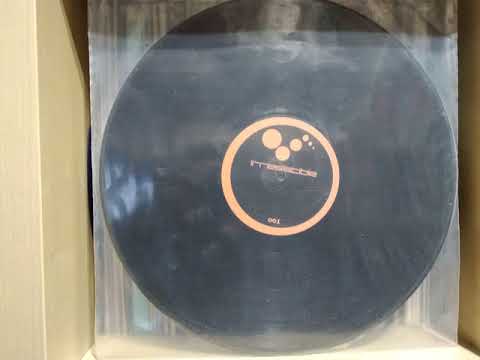 David Amo & Julio Navas Feat Anqui - Light My Eyes