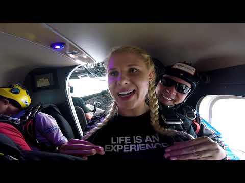 Tandem Skydiving! Jogile from Atlanta, GA at Skydive Georgia!