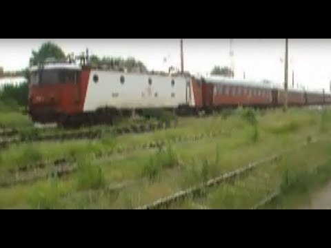 Trenul Accelerat 1834 Timisoara Nord - Iasi pleaca din Suceava cu EA820 - 2008