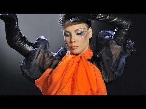 Полина Гриффис (Polina Griffith) - Love Is Independent (Oficial Video 2009)