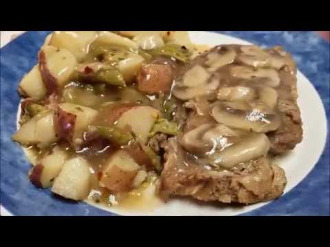 Steak N Potatoes with Mushroom Gravy