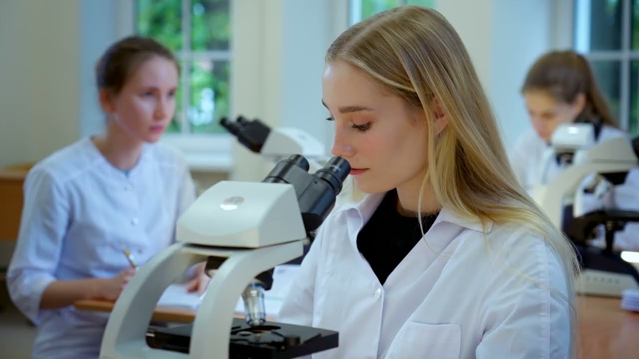 Giới thiệu - Russian - 2022