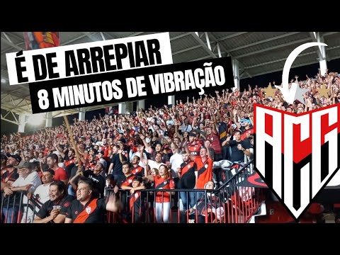 A vibração da torcida do Atlético GO no Estádio Antônio Acioly