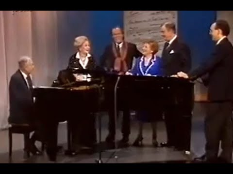 Marta Eggerth and good friends sing the Robert Stolz Operetta hit “Zwei Herzen im Dreivierteltakt“