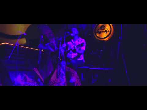 Cinemacinco- Metete en mi cama (Versión Acústica)