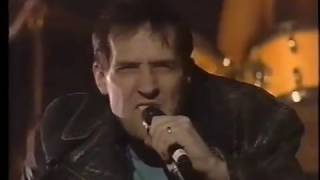 Extreme Noise Terror / KLF at The Brits 1992 (MACHINE GUN)