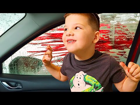 DRIVE-THRU CAR WASH with CALEB! MOM and DAD washing the car at Drive-THROUGH the REAL CAR WASH!