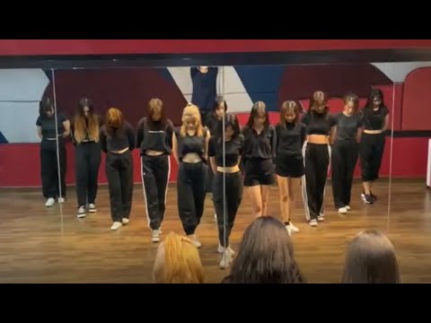 RoseSquad Cover IZ*ONE(아이즈원) - 환상동화 (Secret Story of the Swan) | Black Ver.