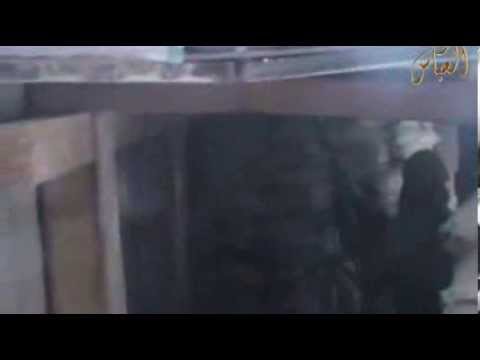 عناصر لواء العباس بقومون بعملية تقدم في حي الموظفين في دير الزور