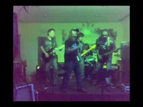 Prasangka Rawkskool At Giggers OKR