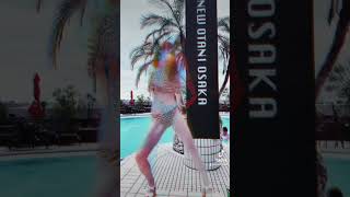 ジョジョ立ち?ホテルニューオータニ大阪のプール