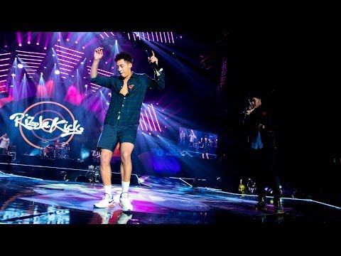 Rizzle Kicks - full set from Radio 1's Teen Awards 2013