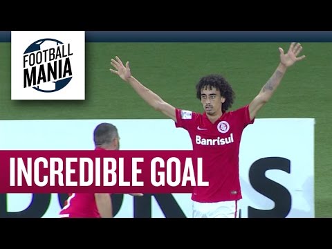 Incredible Goal - Valdivia (Internacional) vs. Atlético MG
