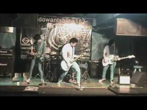 Army Of Antarctic - Comforts ( Live at Tribute to Blink-182 )