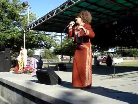 Marita Garza-Al Sonar de Las Trompetas