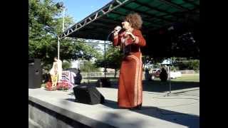Marita Garza-Al Sonar de Las Trompetas