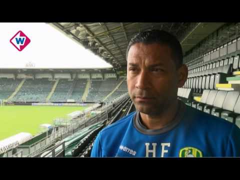 ADO-trainer Henk Fraser blikt vooruit op ADO Den Haag - PSV