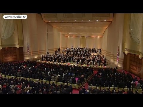 New York Philharmonic - National Anthems of North Korea & USA (Pyong Yang 2008)