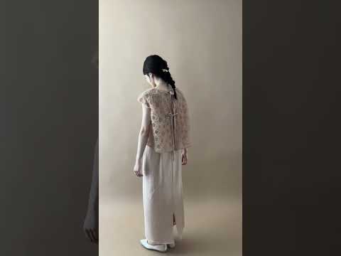 サーモンピンクのフラワーチュールトップスドレス 動画